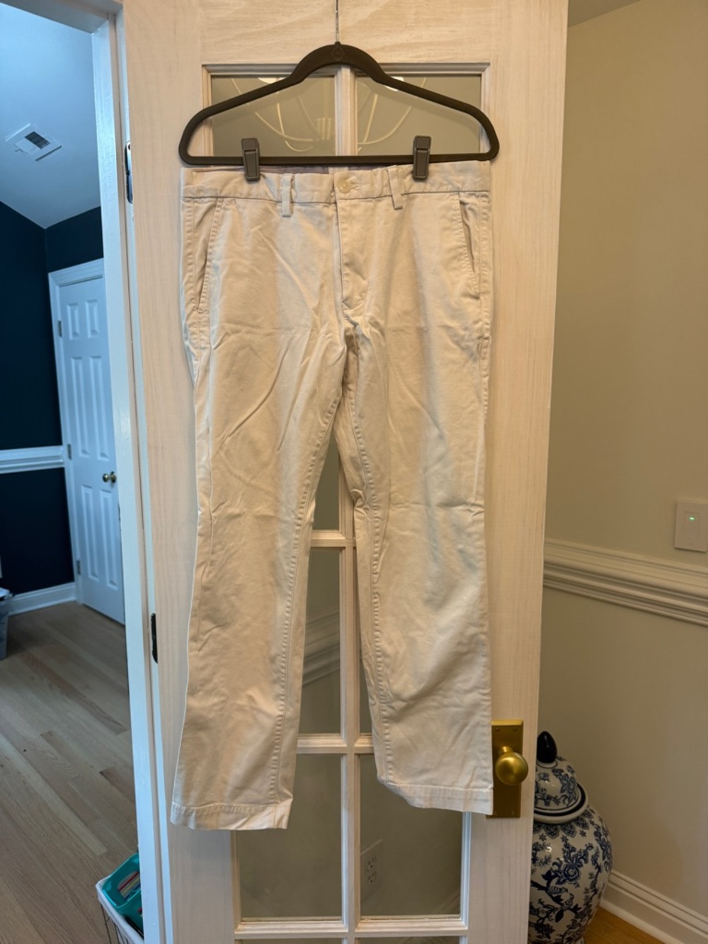 GAP Men's Off-White Chino Pants